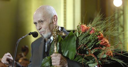 "Kazano mi się wypchać". Jana "Ptaszyna" Wróblewskiego usunięto z listy szczepień