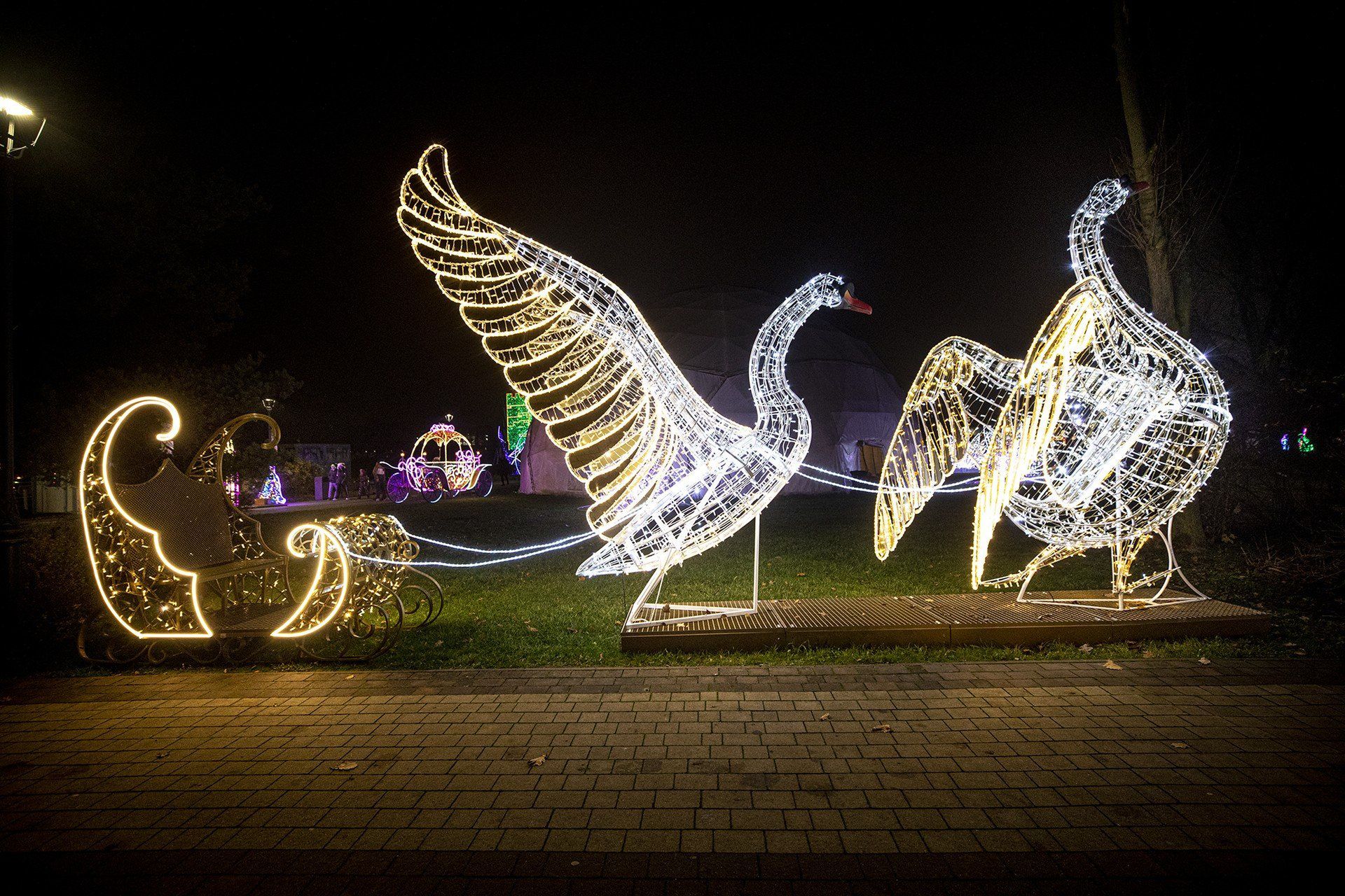 Tysiące świateł rozświetla Legendię