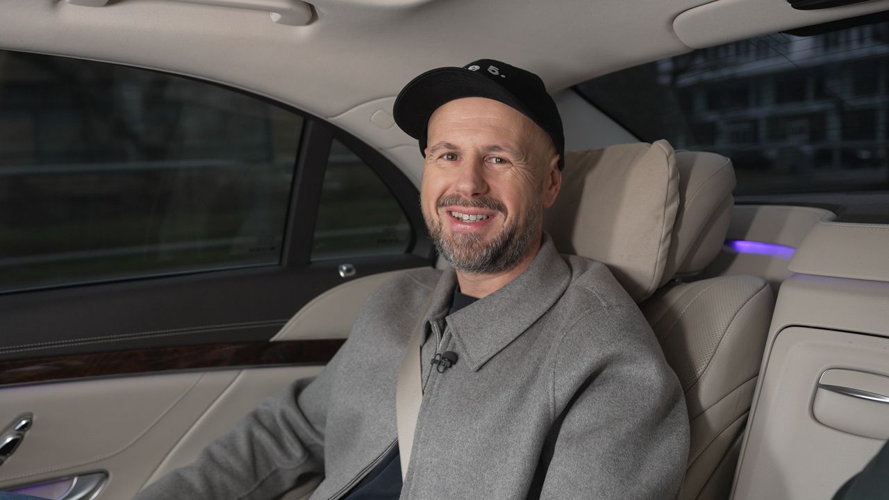 Zarobił miliony. Mówi o swoich kompleksach