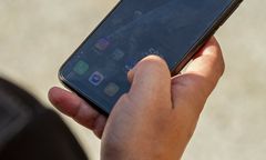 Australia: Ograniczenia dla nieletnich. Meta zamyka konta