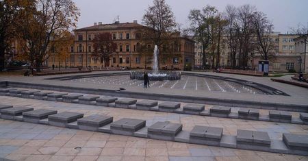 Fontanny na pl. Litewskim: Czas na przerwę zimową. Trysną dopiero na wiosnę