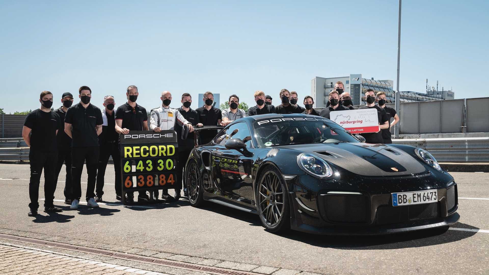 Porsche ma powody do zadowolenia.