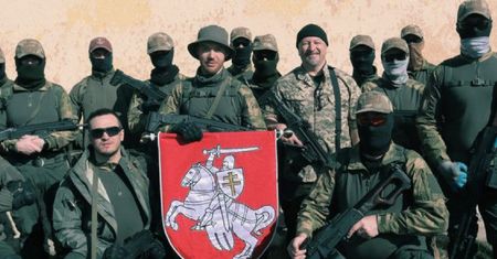 Białorusini tworzą nową jednostkę. "Baza dla nowej zawodowej armii"