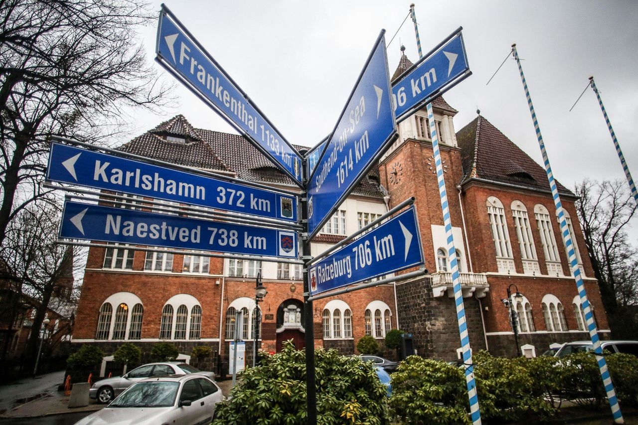 Nie będzie referendum o organizacji ośrodków dla migrantów. - Straszycie imigrantami i opowiadacie totalne brednie - mówi prezydent Sopotu