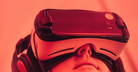 Na czym zarabia branża VR? Napędzają ją gry i pornografia