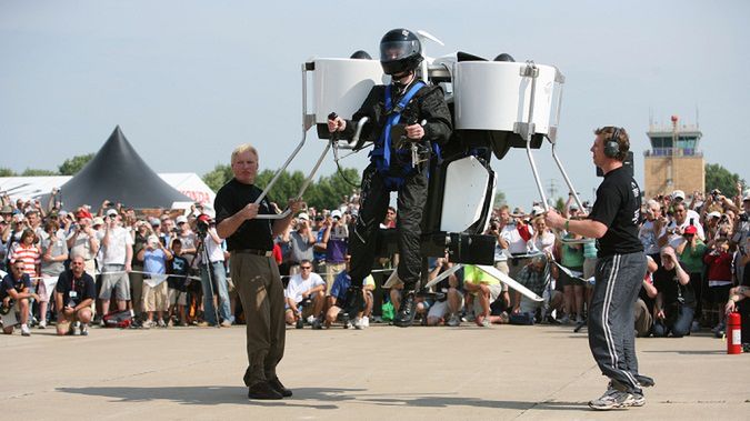 Zejdźmy na ziemię – jetpacki wcale nie są bliżej nas! 1