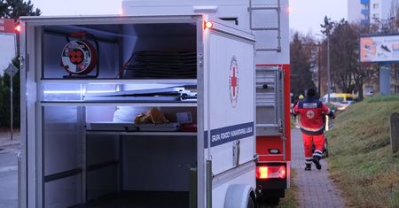 Ruszyła ewakuacji blisko 3 tys. mieszkańców w związku z niewybuchem przy ul. Walecznych [ZDJĘCIA]