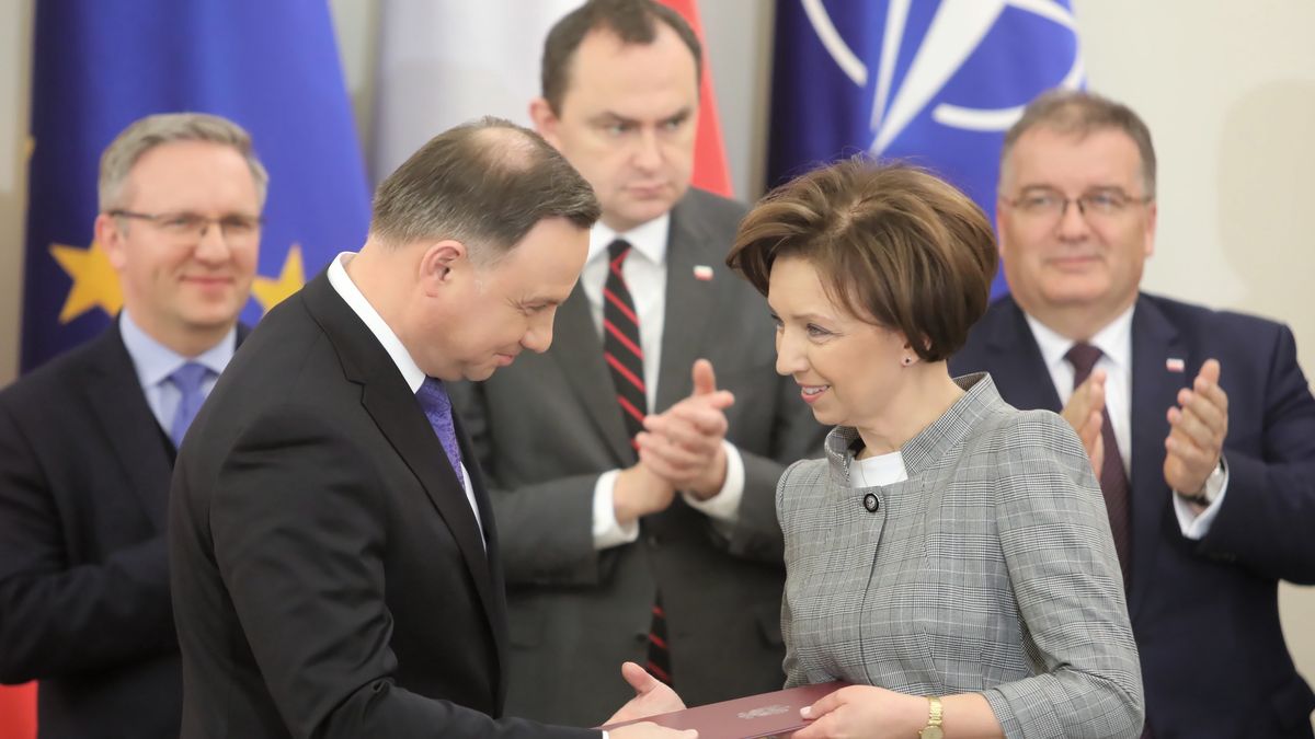 Prezydent Andrzej Duda pracuje z minister rodziny i pracy nad "zamrażaniem pracowników".