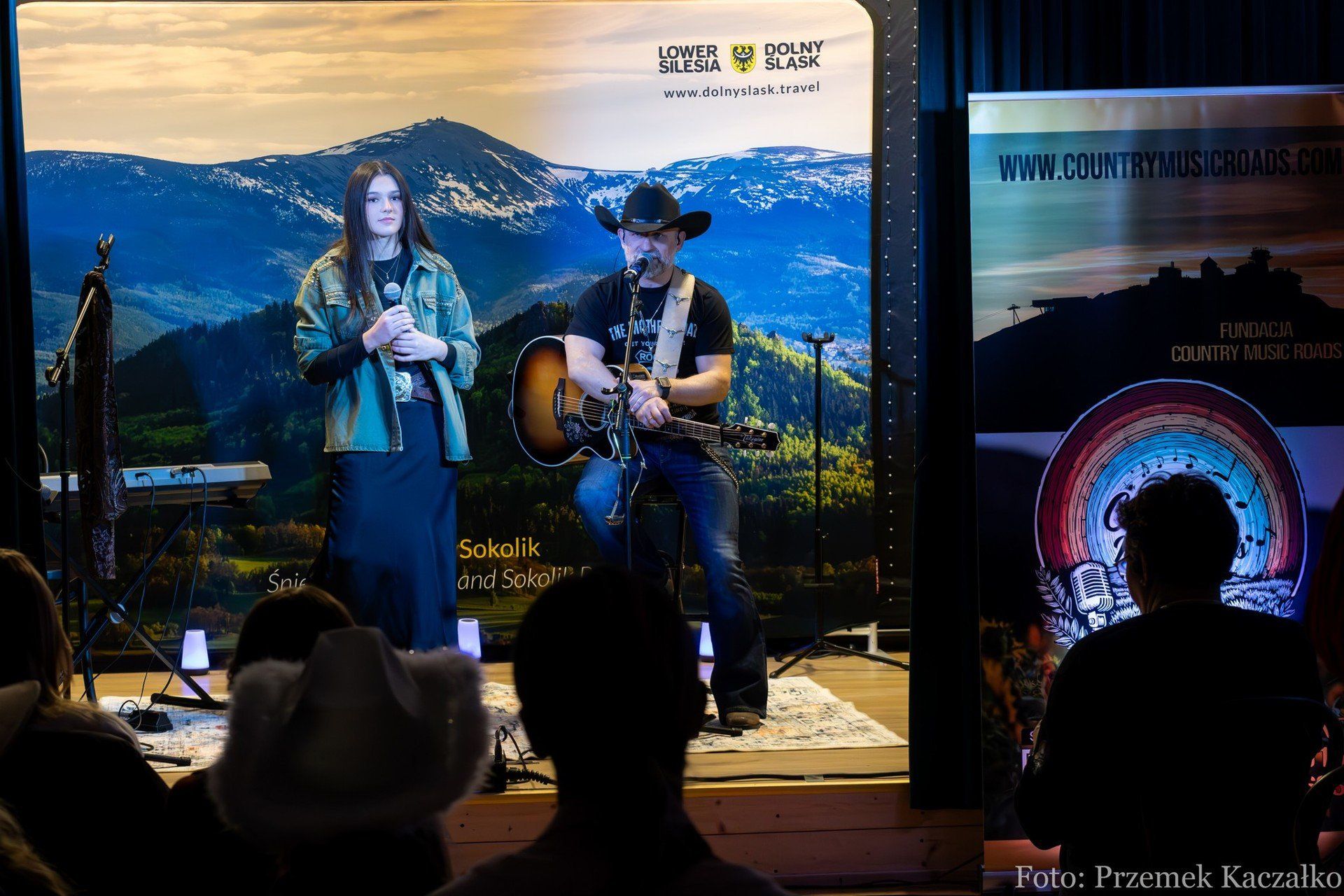 15.11.2025 Finał warsztatów country w MDK Jelenia Góra
