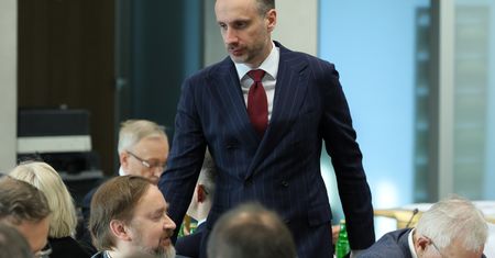 Kowalski po orędziu Dudy uderza w rząd. "Na Kremlu radość."