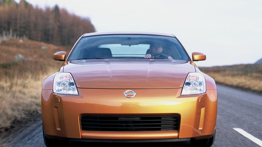 Od premiery 350Z minęło kilkanaście lat, a Nissan wciąż prezentuje się świetnie
