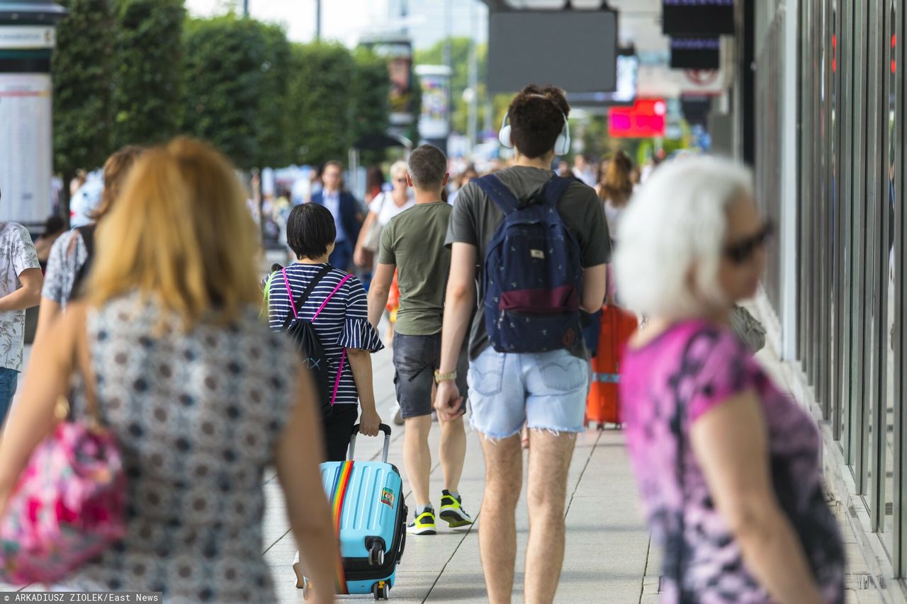 Rząd poszedł na całość. Płaca minimalna ostro w górę. "Pułapka i gwóźdź do trumny"
