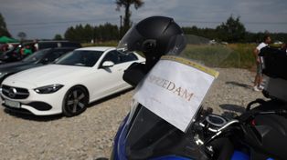 Koniec papierowych dowodów rejestracyjnych. Auta zarejestrujemy bez wizyty w urzędzie