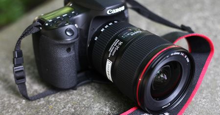 Nowe szerokokątne obiektywy Canon EF do lustrzanek [zdjęcia z premiery]