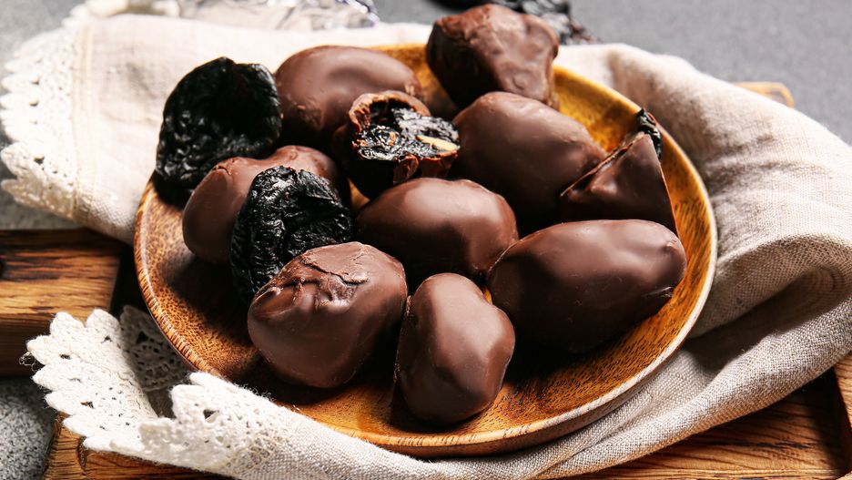 Suszone śliwki w czekoladzie