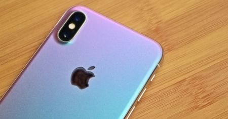 EasySkinz Chameleon Amethyst, czyli jak odpicowałem swojego iPhone'a. Zmienia kolor niczym kameleon