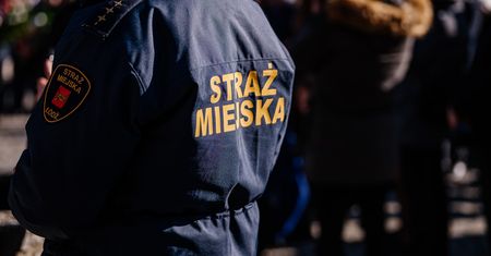Chłopiec sprzedawał lemoniadę. Złożono donos. Oto reakcja mundurowych