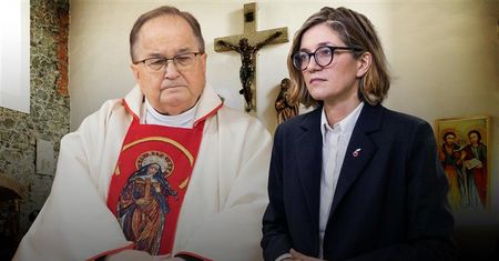 Miliardy na Kościół. Wystawią gigantyczny rachunek klerowi