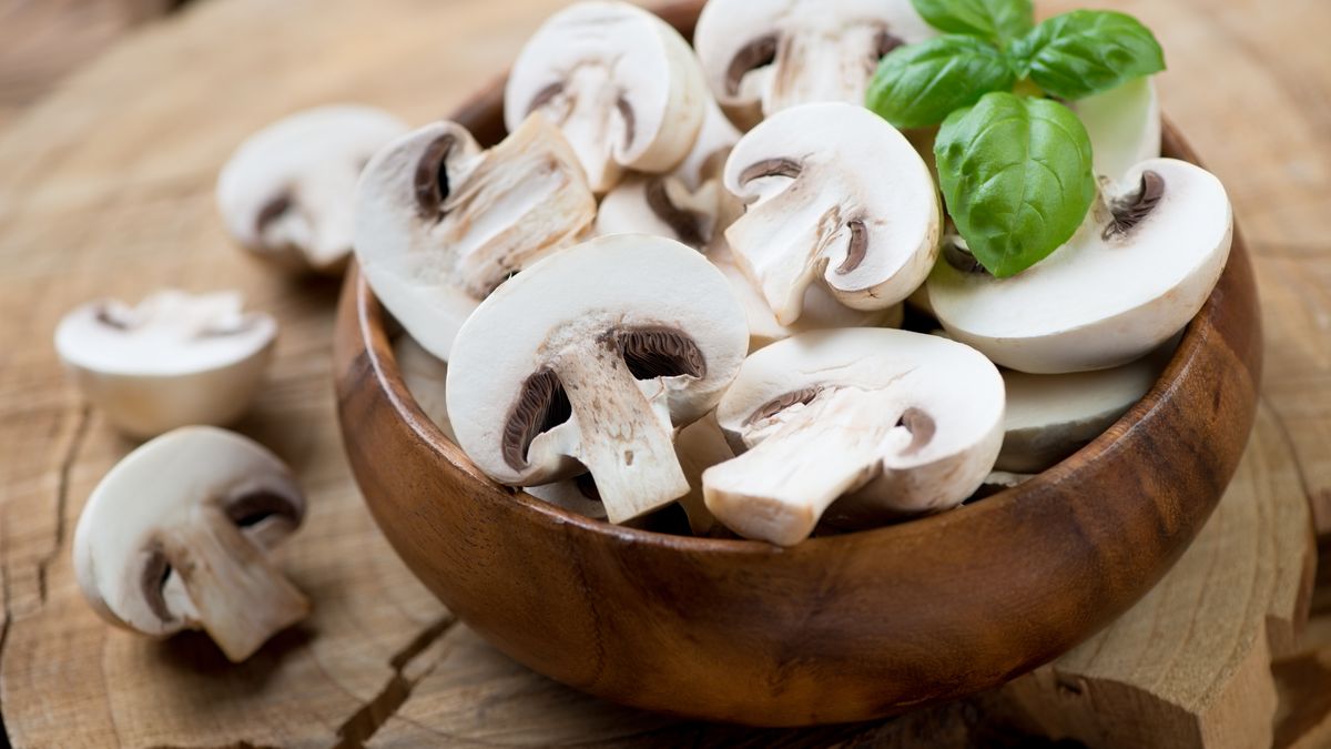Czy pieczarki można jeść na surowo?