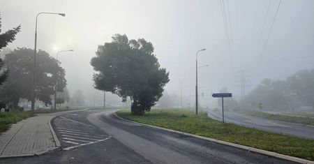 Uwaga! IMGW ostrzega przed mgłami w całym regionie. Alerty obowiązują do godzin porannych