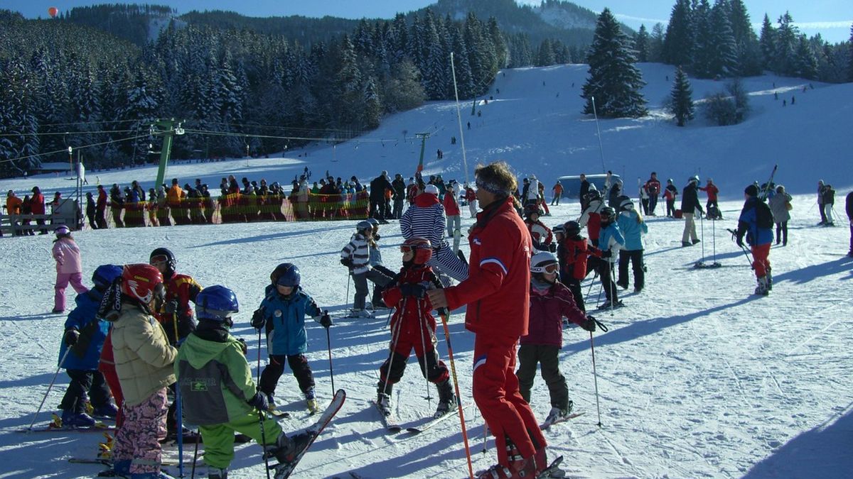 Od 28 grudnia do 17 stycznia stoki, trasy i wyciągi narciarskie będą zamknięte dla amatorów sportów zimowych
