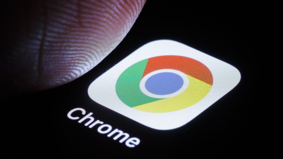 BERLIN, GERMANY - APRIL 25: In this photo illustration the Google Chrome app is displayed on a smartphone on April 25, 2025 in Berlin, Germany. (Photo Illustration by Thomas Trutschel/Photothek via Getty Images)