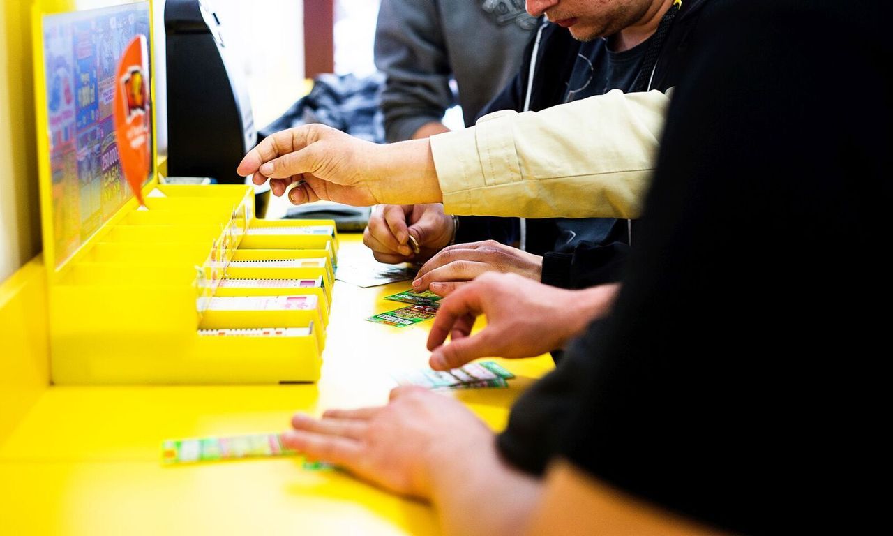 Sprzedaż zakładów nakręcała podwyżka, której nie było