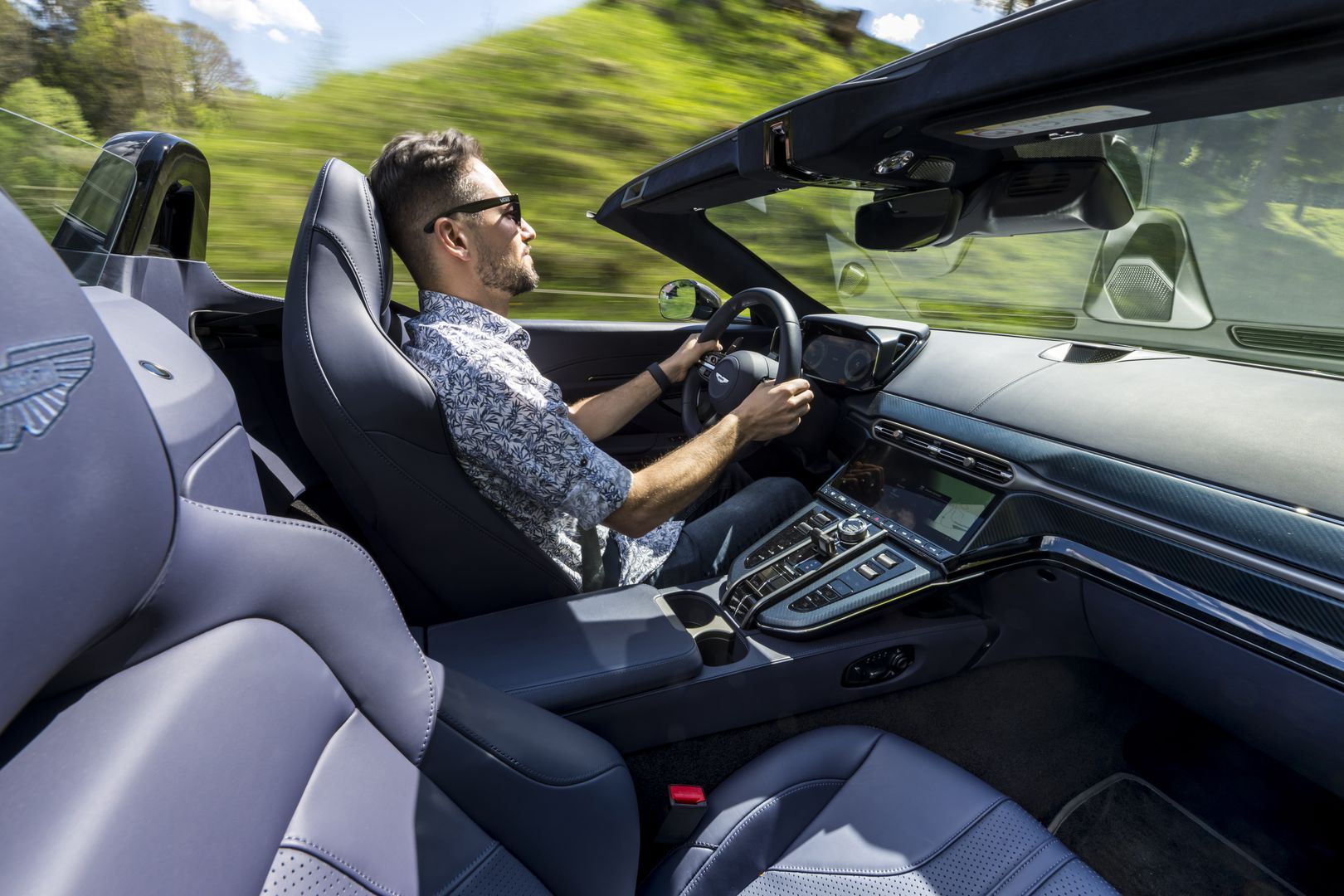 Aston Martin Vantage Roadster