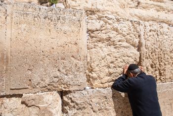 Fragment irańskiego pocisku spadł blisko Ściany Płaczu