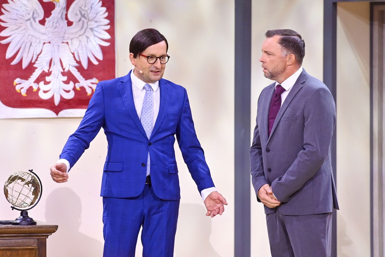 Robert Górski wypuścił nowy skecz. Kpi z PiS. "Niby kabaret, a jakie prawdziwe"