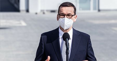 Koronawirus. Mateusz Morawiecki: będą dodatkowe środki na powszechne punkty szczepień