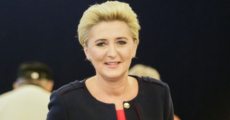 Agata Duda pojawiła się na wystawie bez męża. Internauci są oburzeni