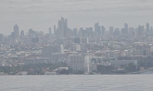 Alarm smogowy w jednej z największych metropolii świata. Turyści muszą być czujni