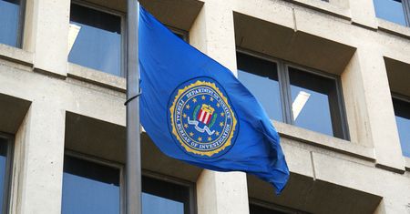 Jak FBI szuka cyberprzestępców? Stosuje phishing i wysyła szkodliwe pliki