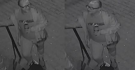 Razem z kolegą pobił kobietę. Policja publikuje wizerunek