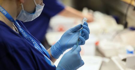 Odwołane szczepienie preparatem Johnson&Johnson? Nowe informacje