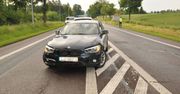 Bmw na środku DK17. Zajrzał do auta. Oto finał