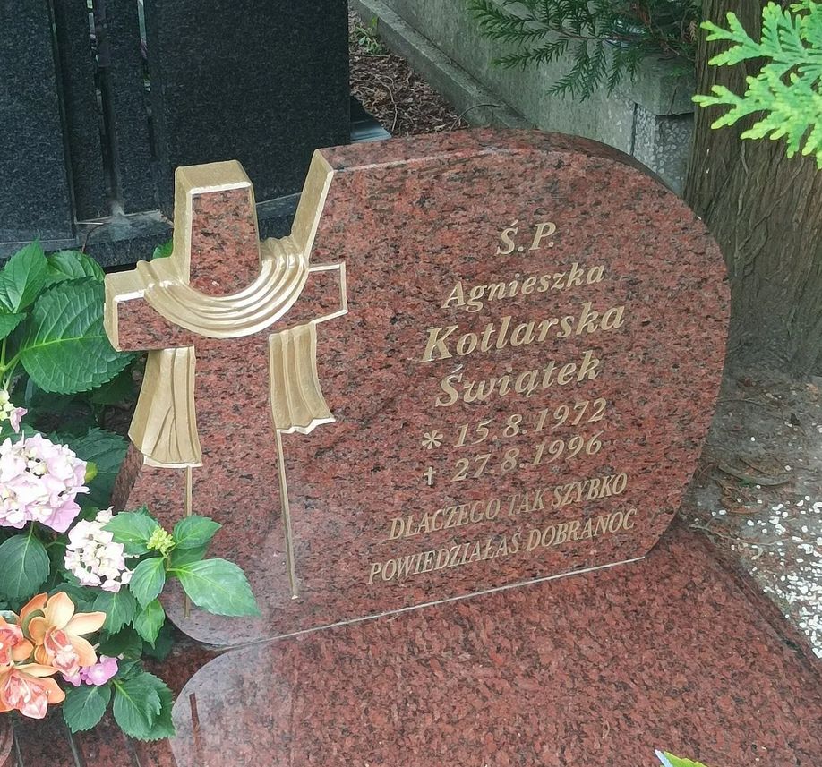 Nagrobek Agnieszki Kotlarskiej