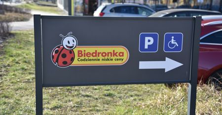 GIS alarmuje. Wykryto groźną bakterię w produkcie z Biedronki