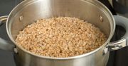 Czy trzeba płukać kaszę gryczaną przed gotowaniem? Mało kto zdaje sobie z tego sprawę