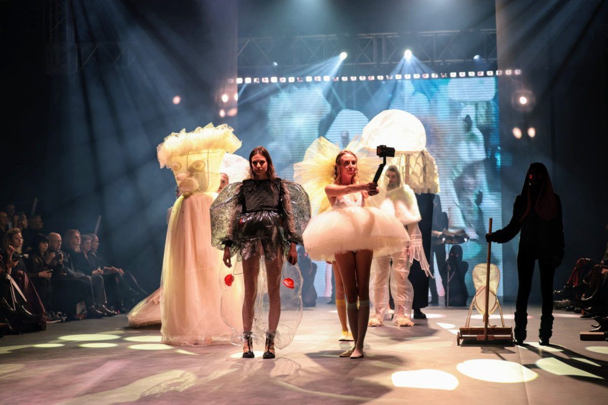 „MY ALICE” NAJLEPSZĄ KOLEKCJĄ GALI DYPLOMOWEJ INSTYTUTU UBIORU ŁÓDZKIEJ ASP