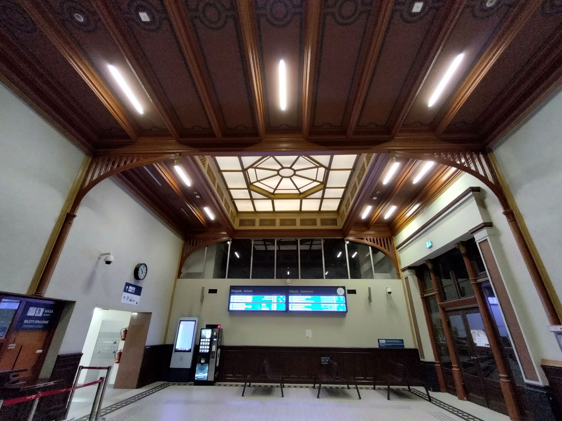 realme 9 to smartfon świetnie wyceniony, ale... nieopłacalny. Już tłumaczę 28