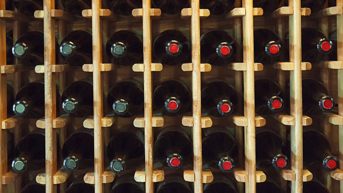 Czerwone wino korzystnie wpływa na mikroflorę bakteryjną jelit 