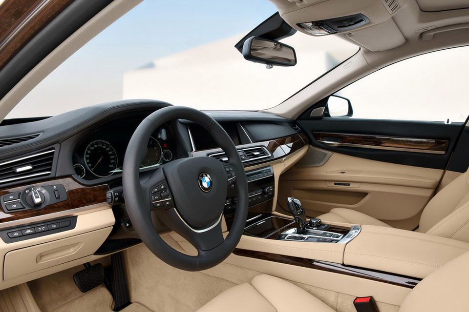 BMW serii 7 2013 (223)