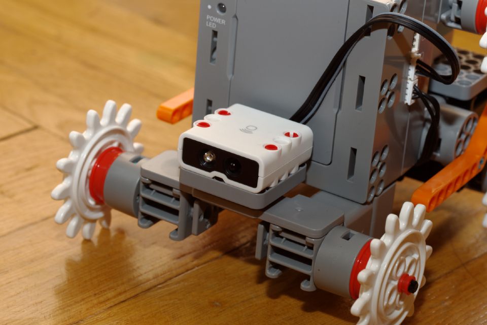 JIMU AstroBot – robotyka od podstaw, tym razem z czujnikiem i LED-ami 3
