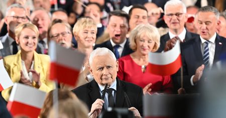 Dużo i każdemu. Obietnice wyborcze PiS hojne nie tylko dla seniorów