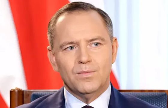 Wraca "kawalerka od pana Jerzego". Sztab Karola Nawrockiego ukarany