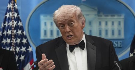 Trump wstał i komentuje. Tak odniósł się do próby zamachu