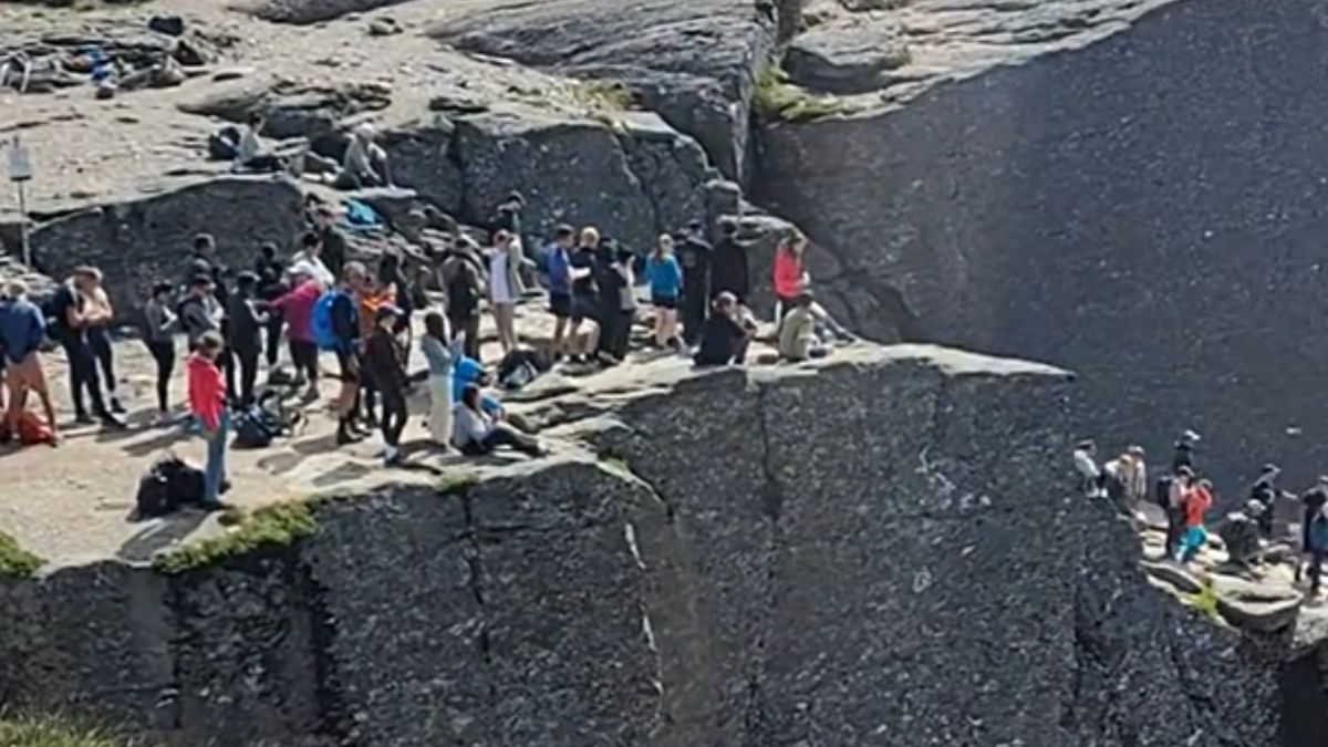 Ogromna kolejka do zdjęcia