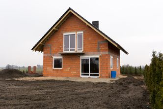 Domy do 70 mkw. Bez pozwolenia, ale z formalnościami